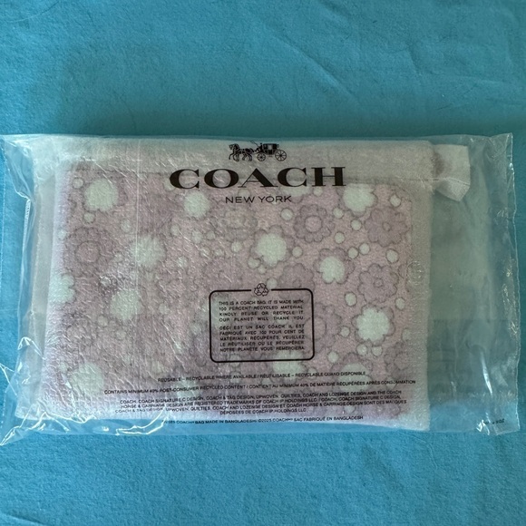 NWT 2025 Coach lilac floral corner zip wristlet w/box - Picture 5 of 5